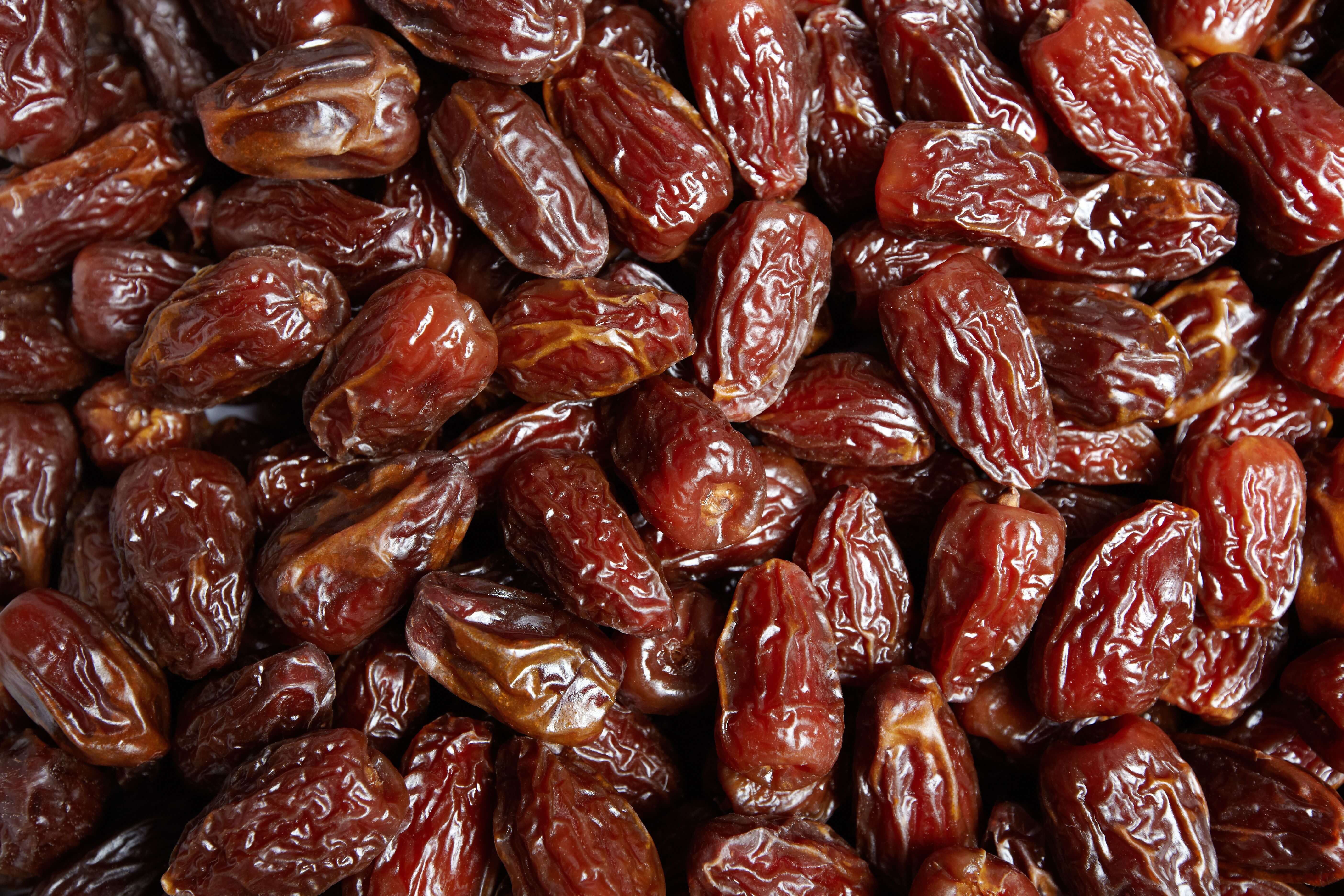 Organic fresh medjool dates. - Rancho Meladuco Date Farm